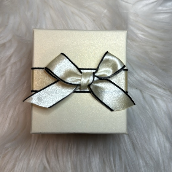 Littman Jewelers DISNEY Minnie Mouse Rainbow Stud Earrings - Sterling Silver - Picture 5 of 6